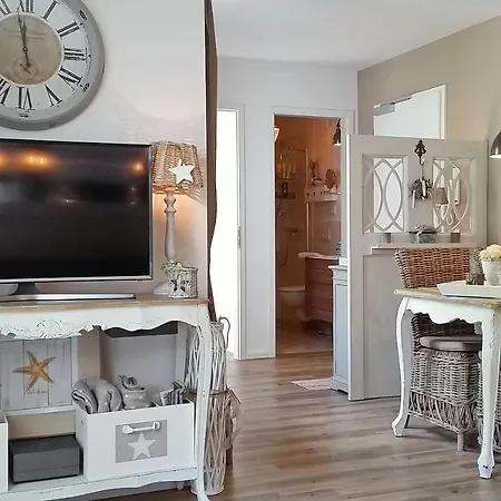 Linden-palais 12 Daire Heiligendamm